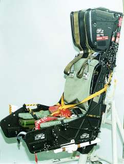   32 F18 Hornet Ejection Seats (2 Pcs.) (Academy) #2023  