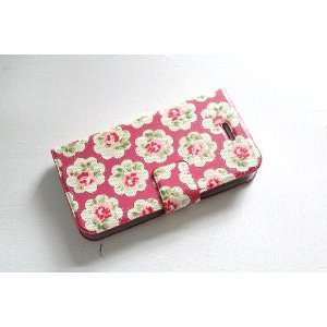 Wallet iPhone 4 / iPhone 4s RED Field Flowers Coated Plastic Wallet 