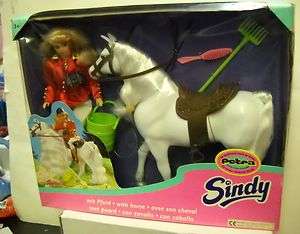 1584 NRFB Hasbro Sindys Friend Petra & Horse Set  