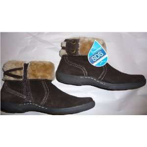 Baretraps Winter Boots Women size 11 M 