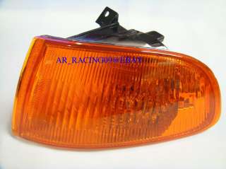   auction is for a Pair of Amber Corner Lights for 92 95 Civic 2, 3Dr