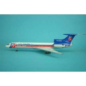    Phoenix 200 Ural Airlines TU 154B2 Model Airplane 