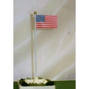  Miniatronics O Scale Waving American Flag w/Pole and 