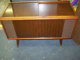 Vtg Magnavox Micromatic Console Stereo Record Player  