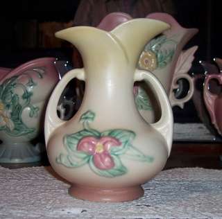 Hull *WILDFLOWER* 2 Handled Vase U.S.A. W8 7½” 1946/47  
