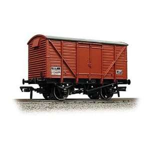  Graham Farish 377 628 12 Ton Br Planked Ventilated Van Br 