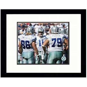  2005 Picture of the Dallas Cowboys offensive huddle 