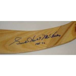  Gordie Howe Signed Hockey Stick   Mr HOF 72 Sports 