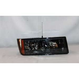  Chevy Avalanche (w/ BodyCladding) Head Light Right Hand 