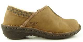 UGG BETTEY Brown Toast Nubuck Womens Slip On Shoes 6 EUR 37  