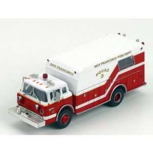    HO RTR Ford Fire Rescue Truck San Francisco ATH91812 Toys & Games