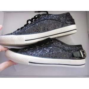  Aldo Sequins Sneaker Size 07 