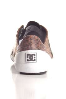 DC Womens Chelsea Z LLE Shoes Size 7 Brown  