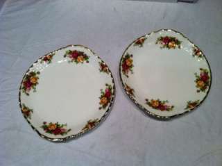 OLD COUNTRY ROSES BREAD AND BUTTER PLATES SET OF 2 NEW  