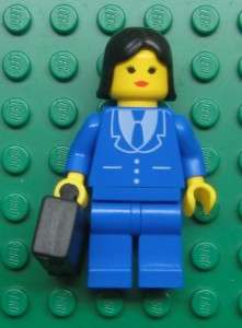 LEGO SUIT SHIRT BUSINESSWOMAN MINIFIG LOT town city black blue brown 