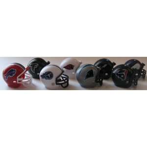  NFL Football Mini Helmets Vending Toys 8 Pieces Great for 