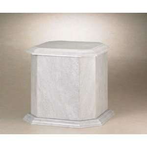   WHITE MARBLE STEADFAST URN CHARISMA 230 CUBIC .