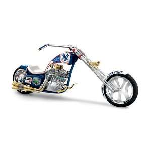  New York Yankees Pennant Fever Chopper Figurine by The 