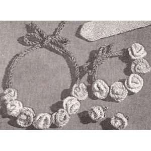  Vintage Knitting PATTERN to make   Knitted Flower Jewelry Necklace 