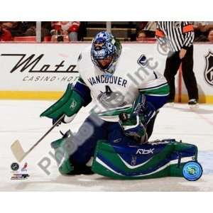  Roberto Luongo 2007 08 Action by Unknown 10x8 Toys 