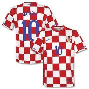   10 11 Croatia Home Jersey + Modric 10 (Fan Style)