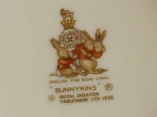 1981 Royal Doulton Bunnykins Childs  Hug  A  Mug Bone China England 