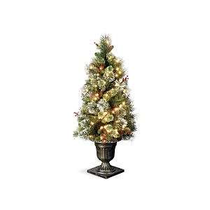   Christmas Tree Cones, Red Berries and Snowflakes; 50 Clear Lights UL