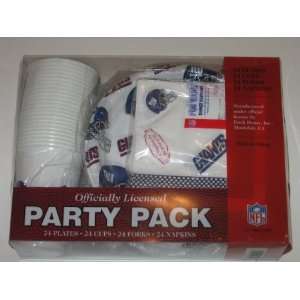 NEW YORK GIANTS Team Logo Plastic / Paper PARTY PACK for 24 People 