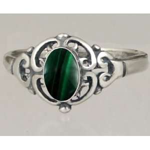 Beautiful Sterling Silver Filigree Ring Featuring a Lovely Malachite 