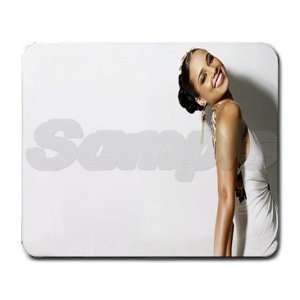 Alicia Keys Rectangular Mouse Pad   9.25 x 7.75 Mouse Mat   Deluxe 
