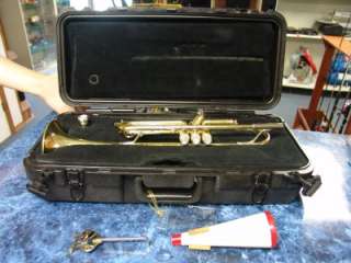 for auction is this Bach 1530 Student Trumpet with Case. This trumpet 