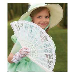 white lace fan