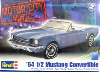 REVELL 124 SCALE FORD 1964 1/2 MUSTANG MODEL CAR KIT  