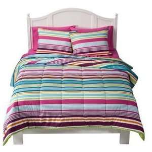  Xhilaration Reversible Stripe Comforter Set   Full/ Queen 