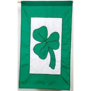  48 Shamrock St Patricks Day Applique Flag Patio, Lawn & Garden