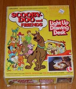 SCOOBY DOO AND FRIENDS LIGHT UP DRAWING DESK 1979  
