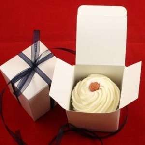 12x Glossy White Cupcake Muffin Boxes 70x70x70mm  