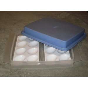 Piece Tupperware  Clear Bottom & Blue Lid   Deviled Egg Keeper 