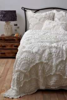 Anthropologie   Rivulets Quilt, Cream  