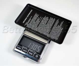 This is a high precision electronic scale. Accuracy is rated to 0.01g 