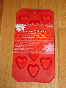 NEW RED RUBBER SILICONE HEART SHAPED ICE CUBE TRAY BNWT  