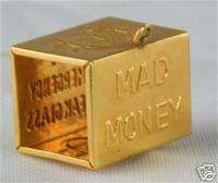 VINTAGE 1940S 14K GOLD MAD MONEY CHARM  