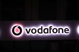 vodafone Leuchtwerbung LOGO/LED  Exclusiv Buchstaben  