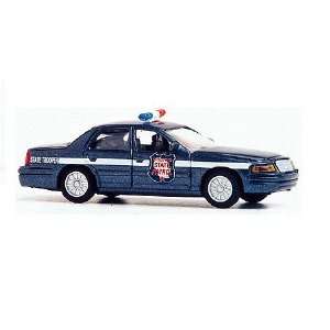 Walthers HO Scale 1998 Ford Crwon Victoria  Wisconsin State Patrol 933 