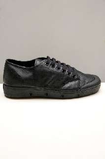 Spring Court G2 Black Leather Shoes for men  