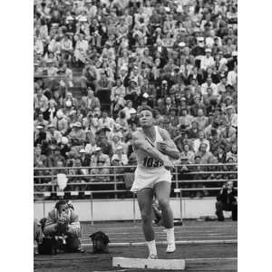  Parry OBrien Competing in Shot Put at 1952 Olympics 