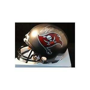 Warren Sapp Autographed Mini Helmet   Autographed NFL Mini Helmets