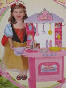 NEW Disney Princess Royal Taliking Kitchen Play Set  