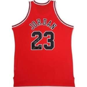  Michael Jordan Signed Bulls Jersey Hof 2009 Le/123 Uda 