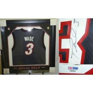 Dwyane Wade Signed Jersey   Framed PSA COA   Autographed NBA 